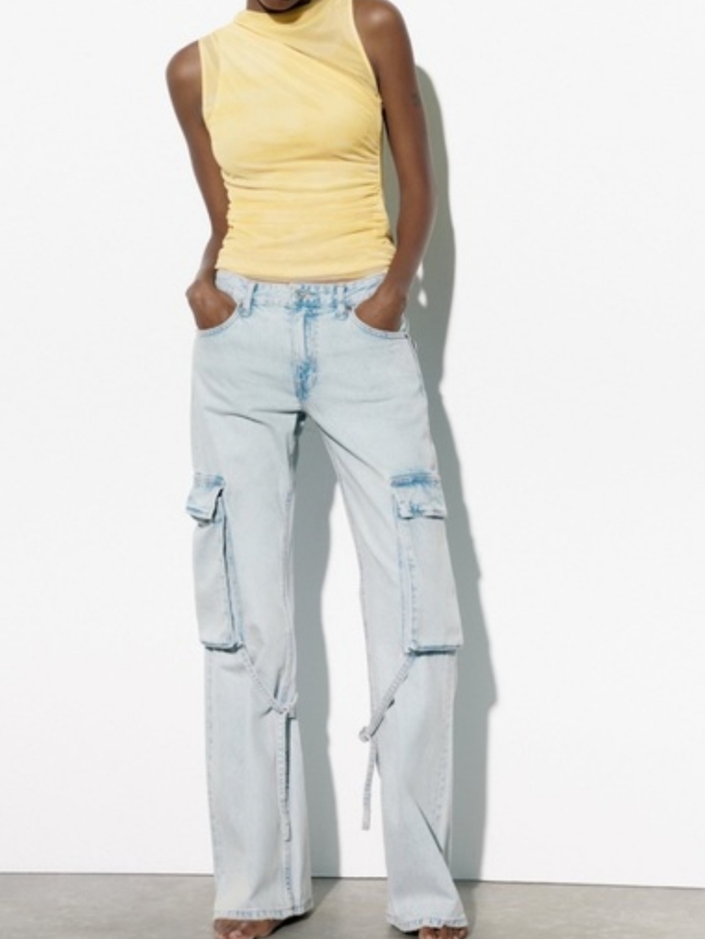 Zara Mid Rise Light Blue Wash TRF Belt Loop Cargo Wide Leg Jeans 4